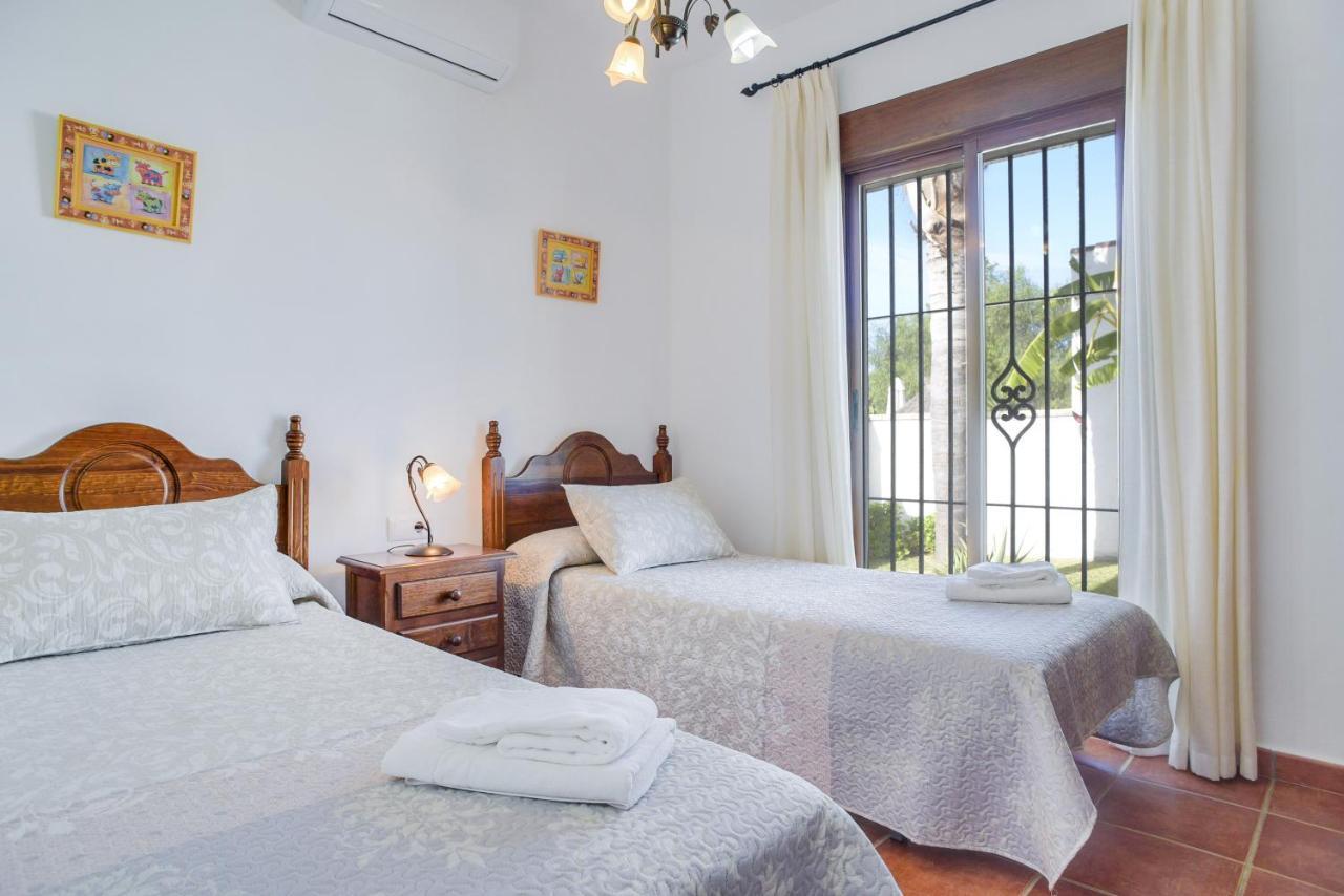 Casa Villanueva 4 - Solo Familias Conil De La Frontera Esterno foto